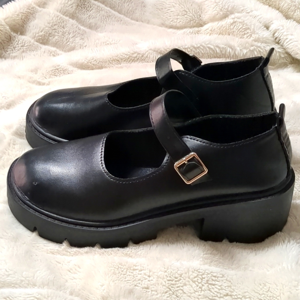 Mary Jane platforms